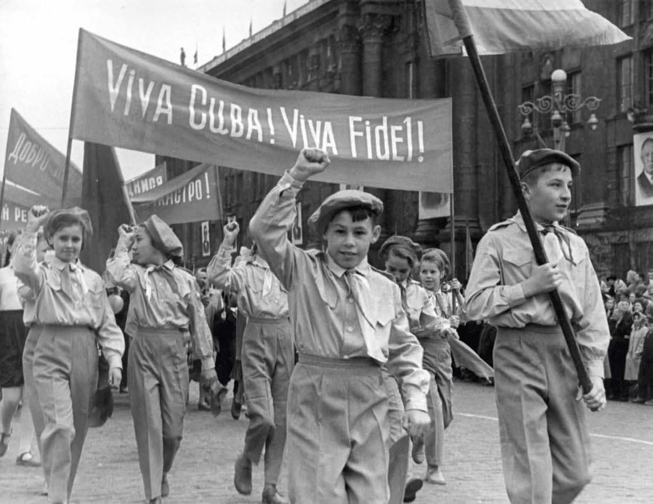 Фото 1963 года. Фидель Кастро в Москве 1963. Фидель Кастро в Свердловске. Viva Fidel Viva Cuba СССР. Фидель Кастро в СССР В 1960-Е годы.