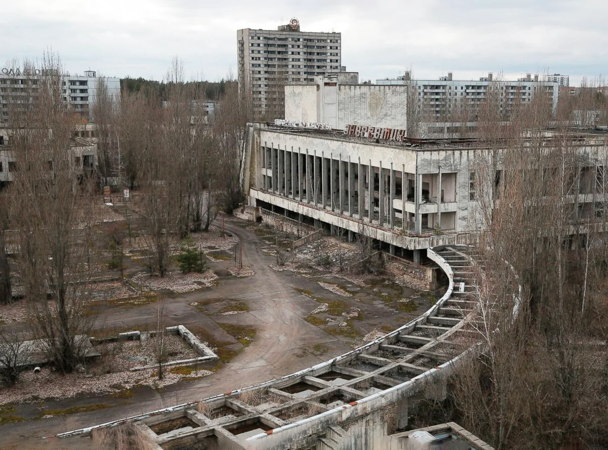 Чернобыль сейчас фото. Чернобыль после аварии. Припять хаб. Припять меня кто нибудь звал.