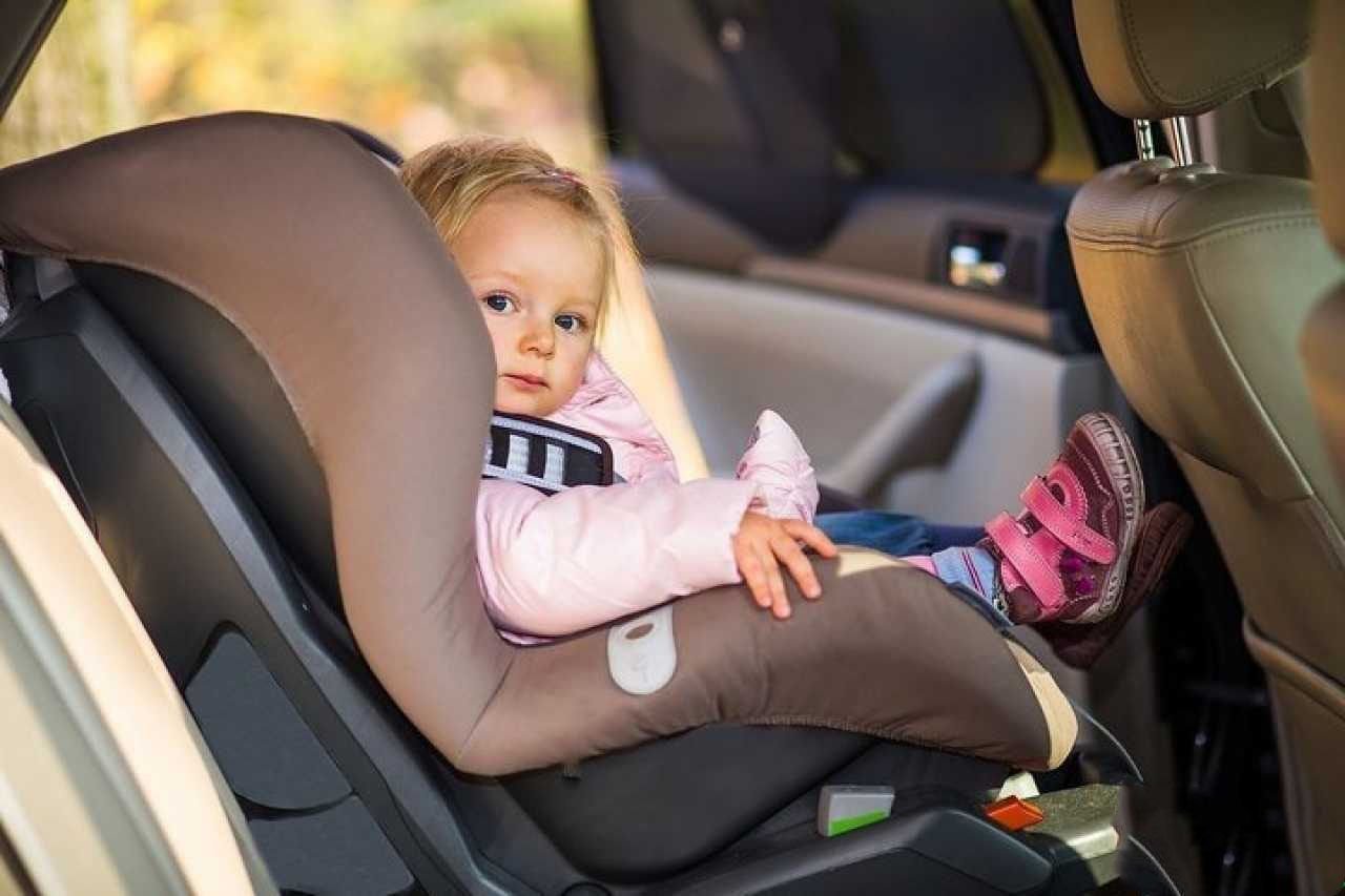 Как правильно разместить детское кресло в машине Авто Куб Пульс 5987