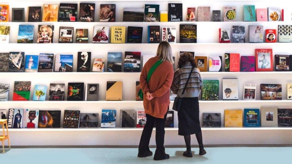 Почему книги такие дорогие