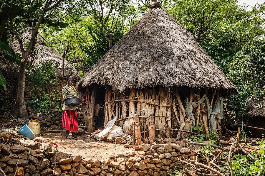 кабанья жилище эквадор. бамбуковая хижина. национальное жилище народа фульбе. где строят хижины. хижина из соломы.