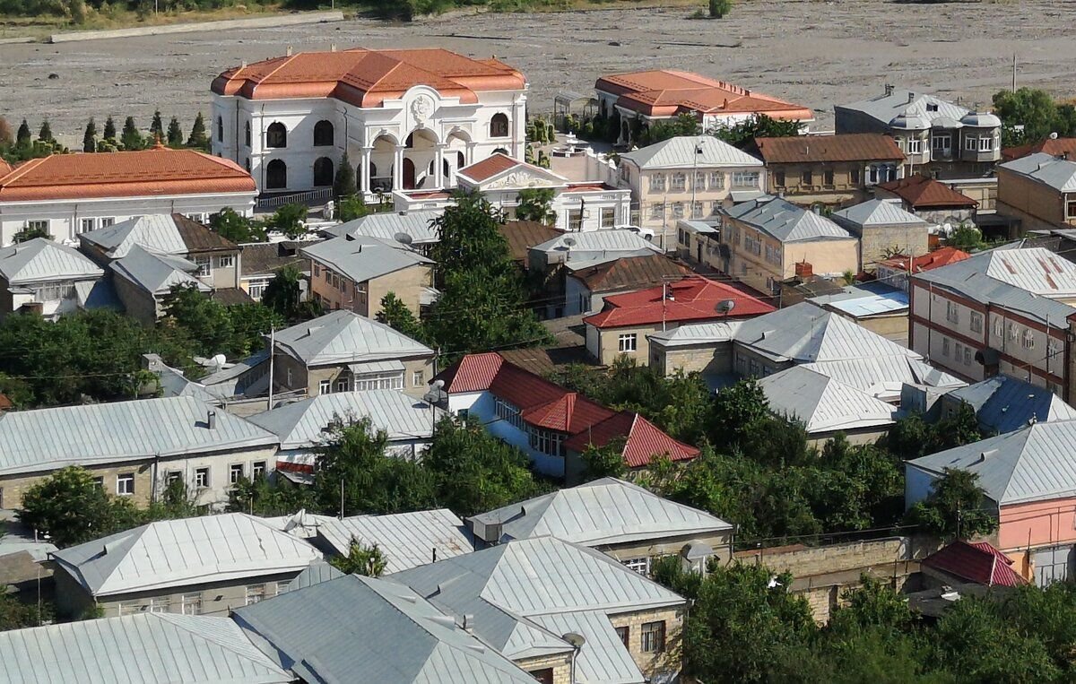 Красная слобода. Красная Слобода Азербайджан. Куба красная Слобода Азербайджан. Куба Азербайджан ,горы,красная Слобода. Куба в Азербайджане город красный Слобода.