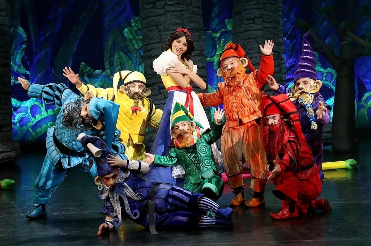 академия детского мюзикла. новый детский мюзикл. академия детского мюзикла. мюзикл для детей. белоснежка и 7 гномов мюзикл цдкж.