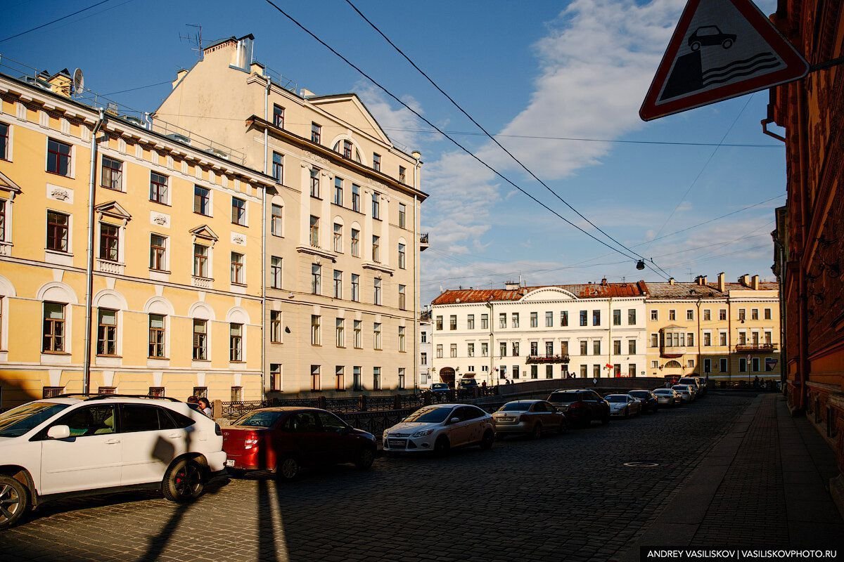 Где живет боярский в петербурге. Дом Михаила Боярского в Санкт-Петербурге на мойке. Набережная мойки 31 Боярский. Дом Михаила Боярского. Набережная реки мойки 31 Санкт-Петербург окна Боярского.