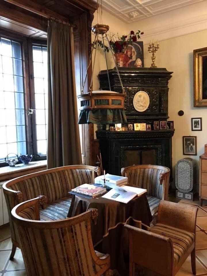 дом музей бенуа в санкт-петербурге. квартира музей бенуа на васильевском. музей-квартира леонтия бенуа. музей-квартира леонтия бенуа. музей семьи бенуа на васильевском острове.