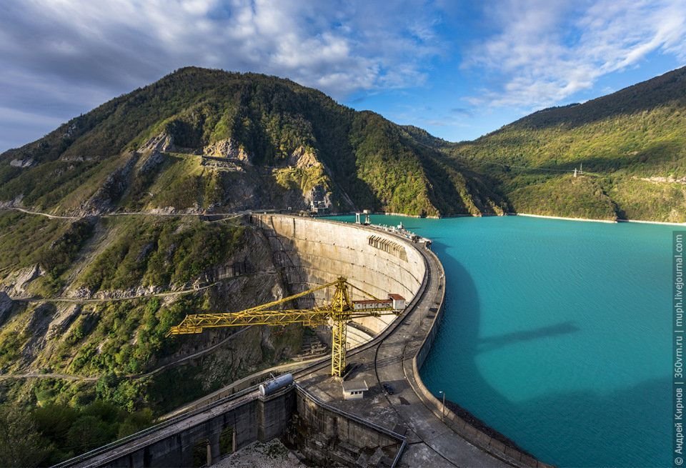 Строй плотину пока нет воды