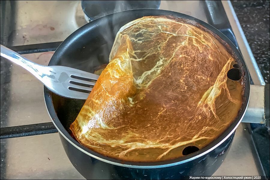 Можно ли хранить суп в кастрюле. Горячая еда в холодильнике. Чуворимакка. Кастрюля с супом сверху. Как хранить суп.