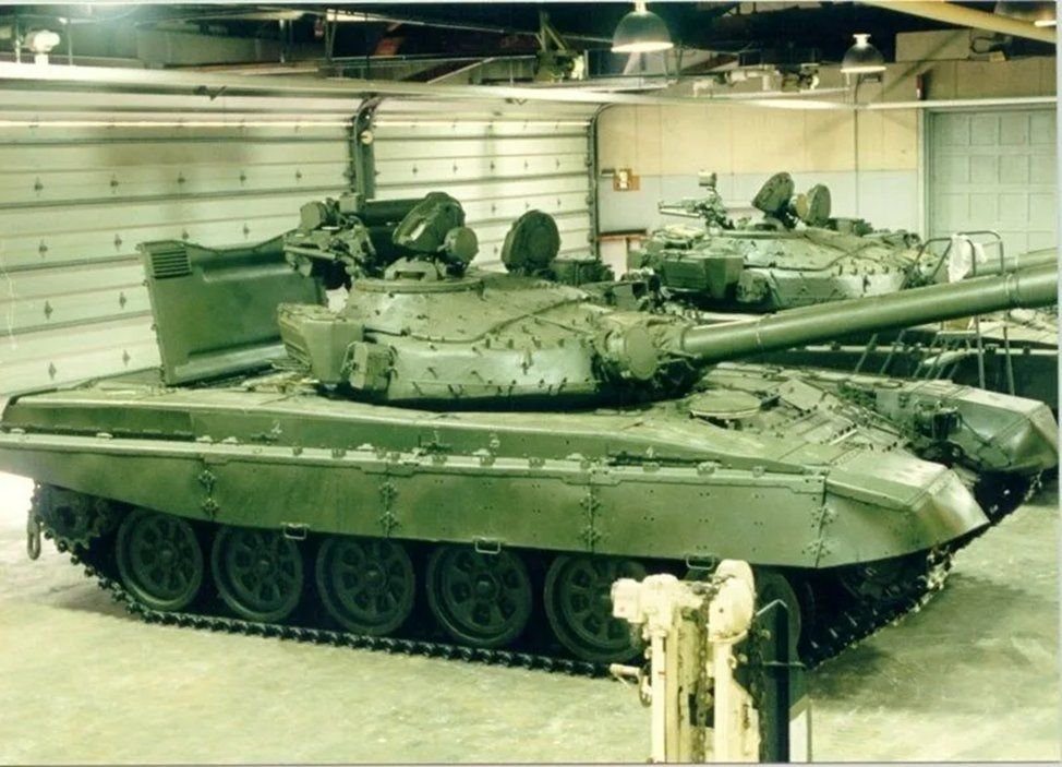 Т72 танк абрамс. Танк т72. Т-72б1. Т-72б обр 1989. Т-72а 1984.