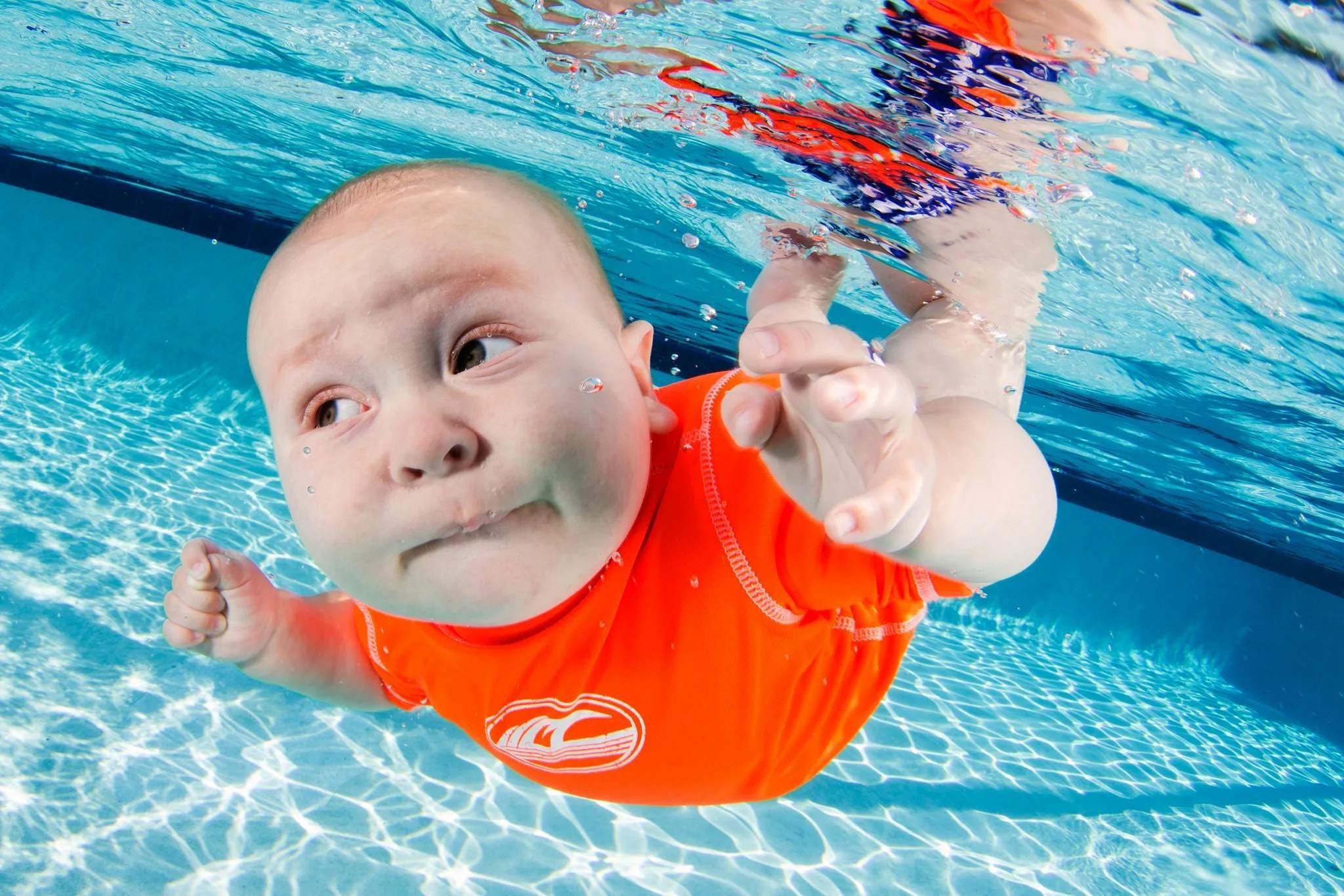 Funny water. Фотосессия в бассейне детей. Дети воды. Бассейн для малышей. Грудничковое плавание.