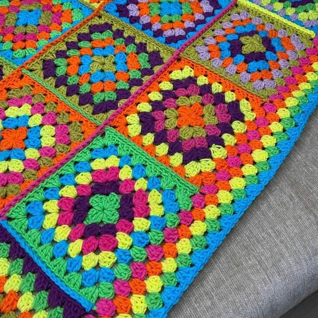 бабушкин квадрат на табуретку