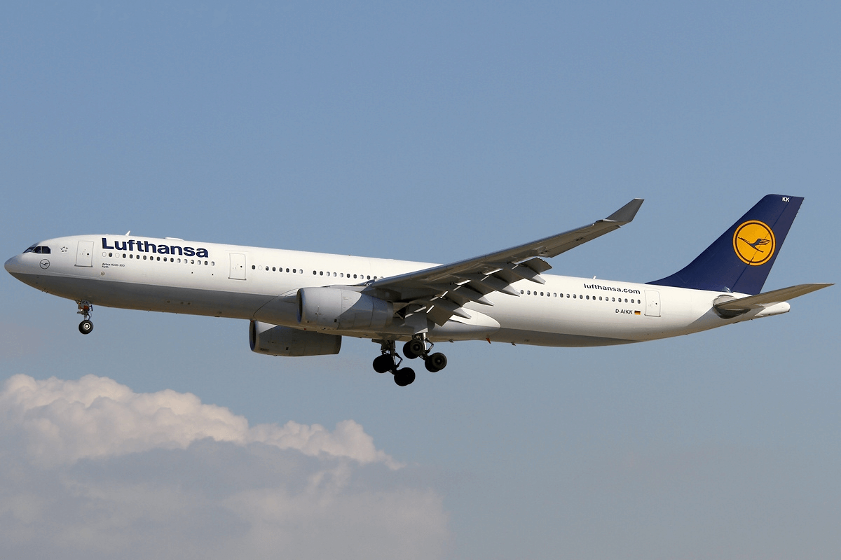 A330 Lufthansa. Lufthansa. Avia Lufthansa. Happy Avia Lufthansa.