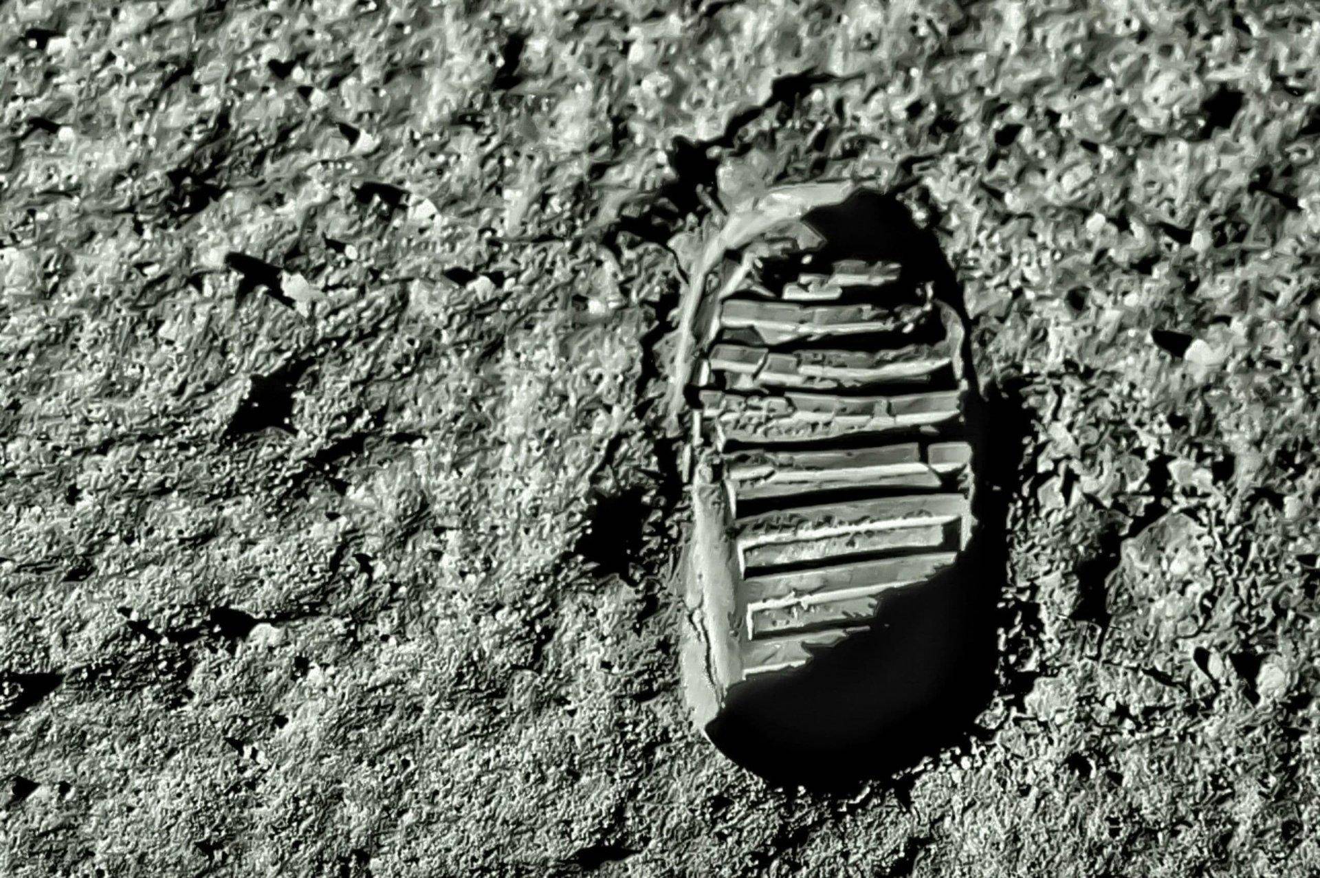 Исчезнувшие следы 3. След Базза Олдрина на Луне. Аполлон-11 следы подошв на Луне.