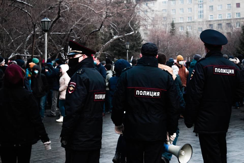 Митинг полицейских. Полицейские на митинге Навального. Полиция митинги БСБ.