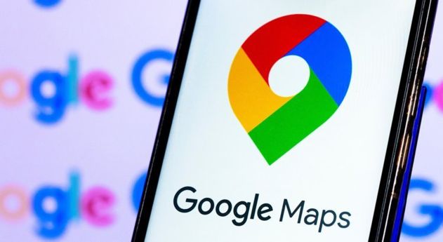 Google Maps позволяет отслеживать других пользователей. Но только с их согласия