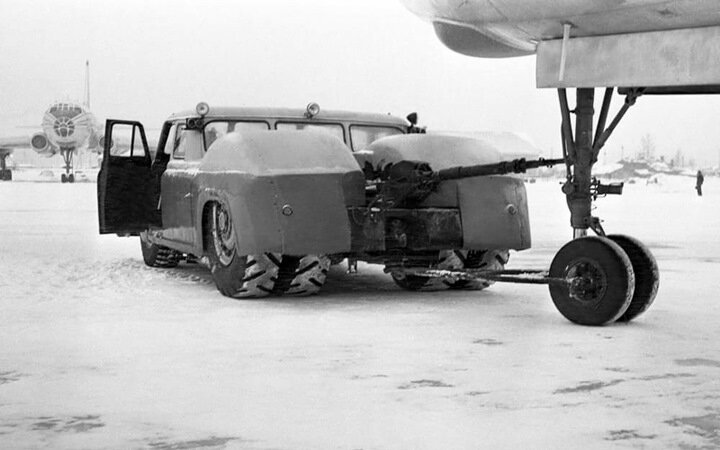 МАЗ-541 – разные колеса на передней и задней оси