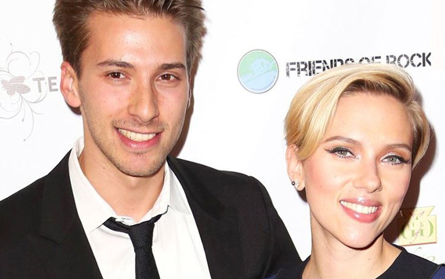 Брат близнец скарлетт йоханссон. Скарлетт йохансон и ее брат близнец. Хантер йоханссон брат скарлетт. Хантер йоханссон брат скарлетт. Скарлетт и хантер йоханссон.