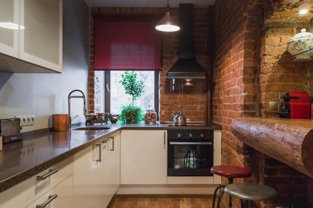 7 примеров отделки стен в тесной кухне, которые зрительно сделают её больше
