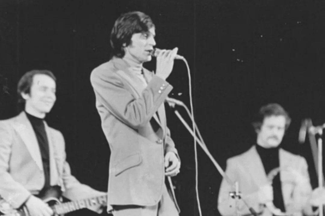 Самый первый исполнитель. Чак берри рок н ролл. Известные джазовые музыканты. Сметанников саратов певец. Самый первый исполнитель.