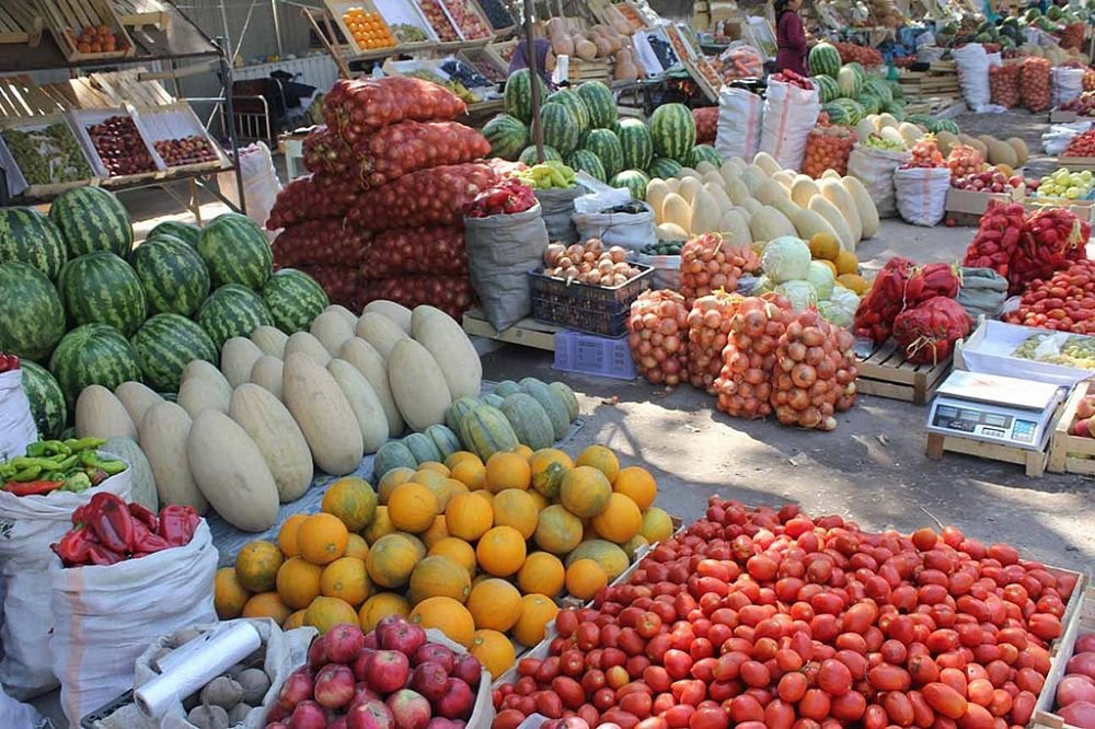 Город овощи. Рынок Ош в Бишкеке. Osh Bazaar Киргизия. Чолпон Ата базар. Фрукты Ош базар.