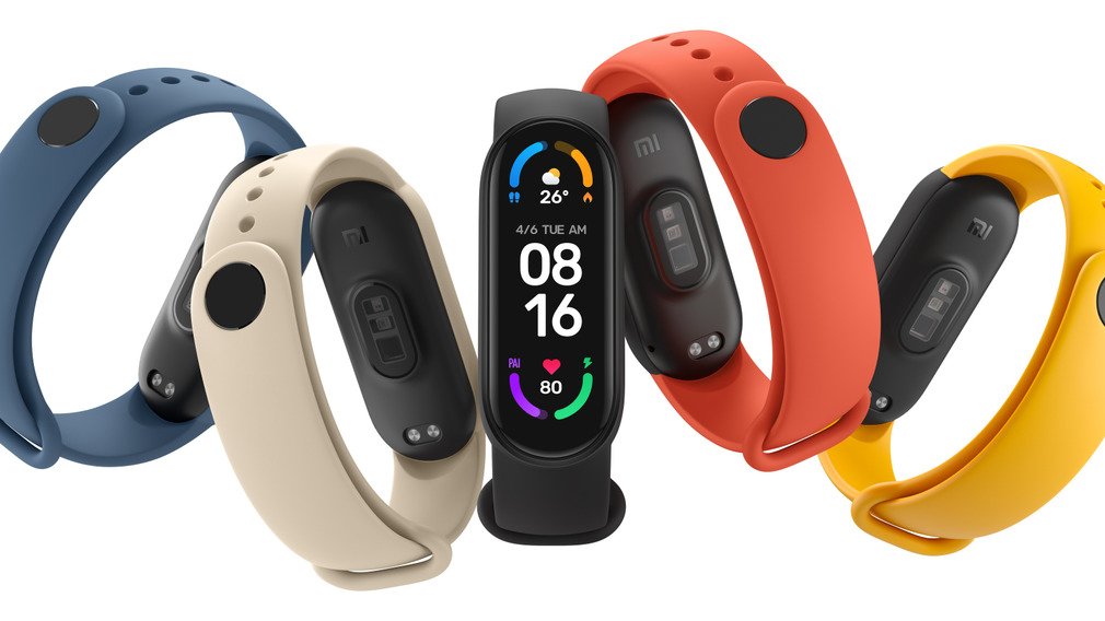 На каком расстоянии работает фитнес браслет от телефона xiaomi band