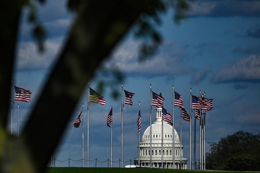 Комиссия конгресса сша. США Армения. Улица Арцах в США. 2021 Storming of the United States Capitol. President of the United States of America March 2021.