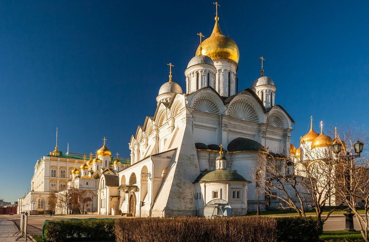 Успенский и Архангельский соборы Московского Кремля