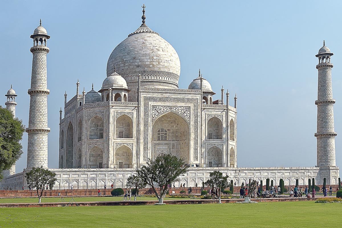 Agra india. Тадж Махал Агра Индия. Мавзолей Тадж-Махал. Мавзолей Тадж-Махал в Индии. Тадж Махал комплекс.