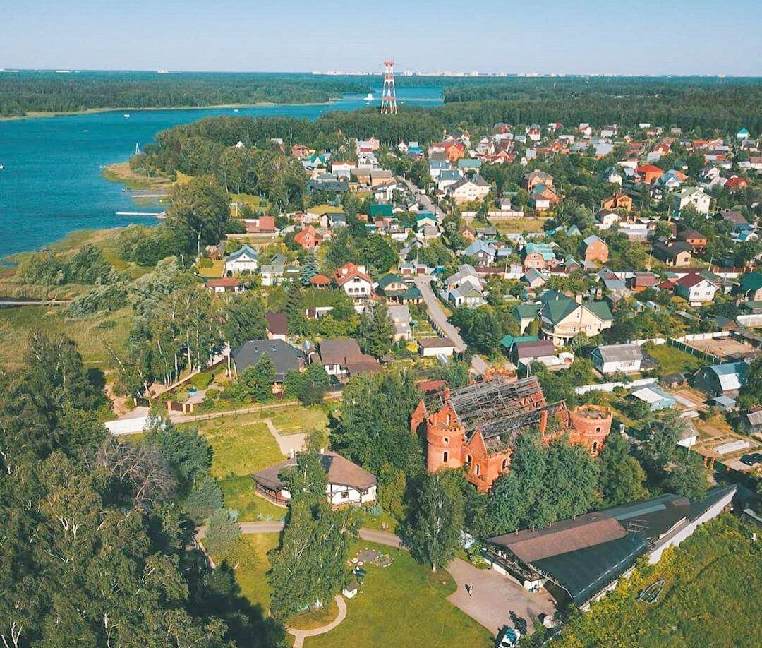 Пяловское водохранилище, село Никольское