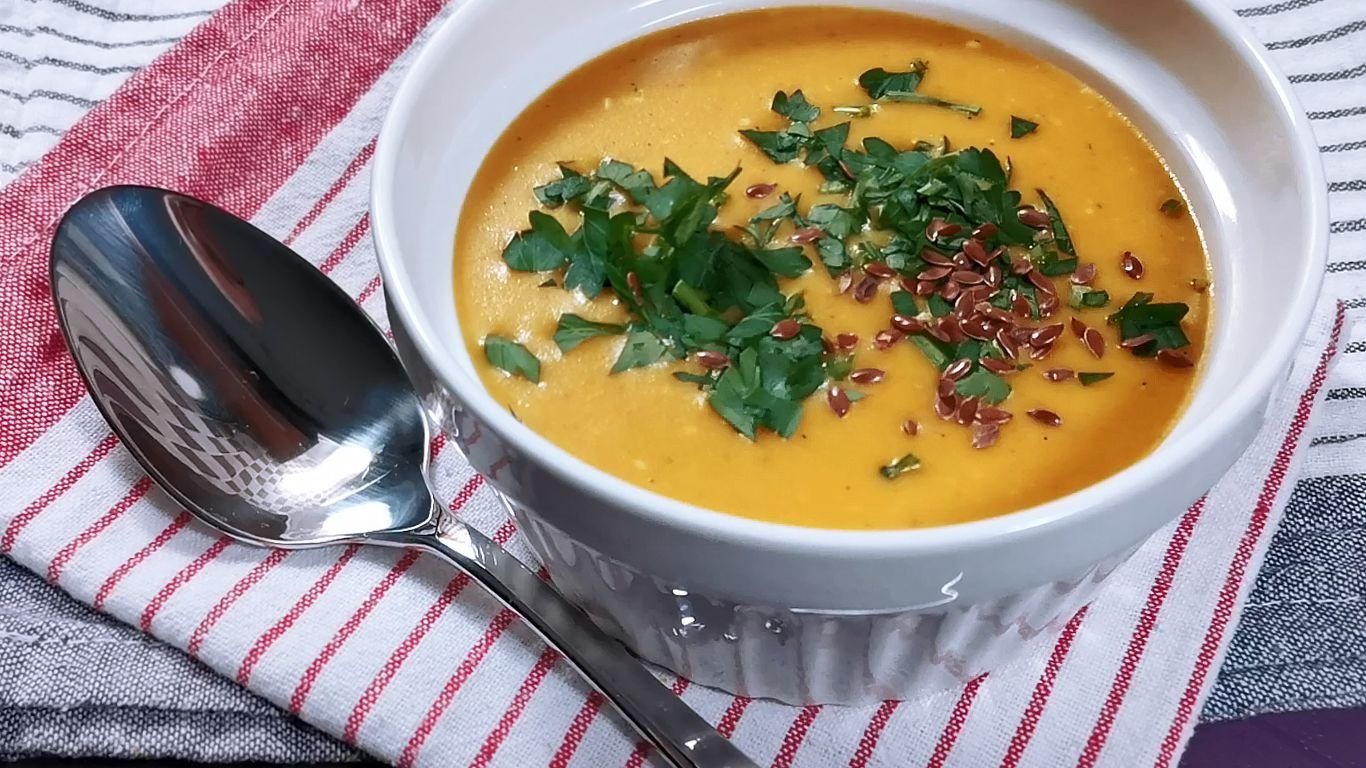 Тыквенный суп пюре с плавленным сыром рецепт. Сырный суп пюре с плавленным сыром. Тыквенный суп на курином бульоне. Тыквенный суп пюре с плавленным сыром рецепт. Тыквенный суп пюре с плавленным сыром рецепт.