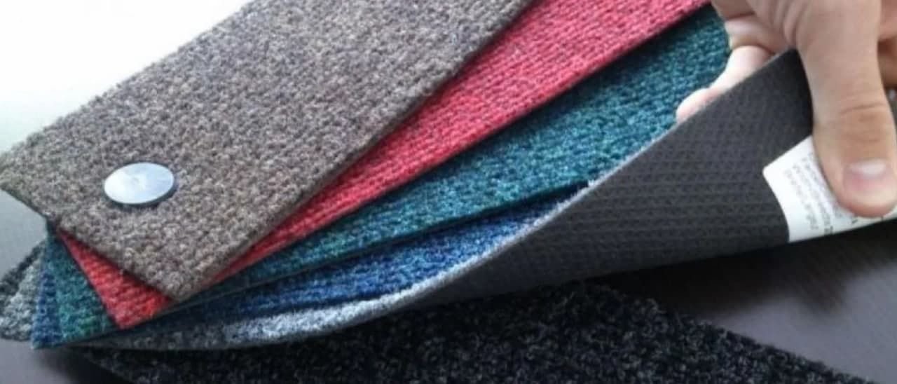 выбранный марией ковролин продают в рулонах. вес рулона ковролина. искусственная трава  6м*6м. ковролин рулон 50 метров. ковролин wellington 4957/40.