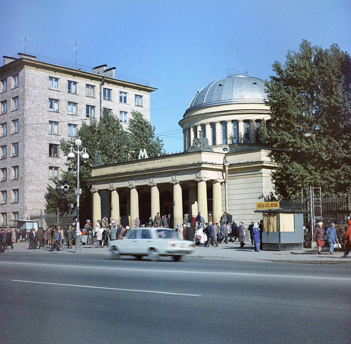 метро в ленинграде в 1974