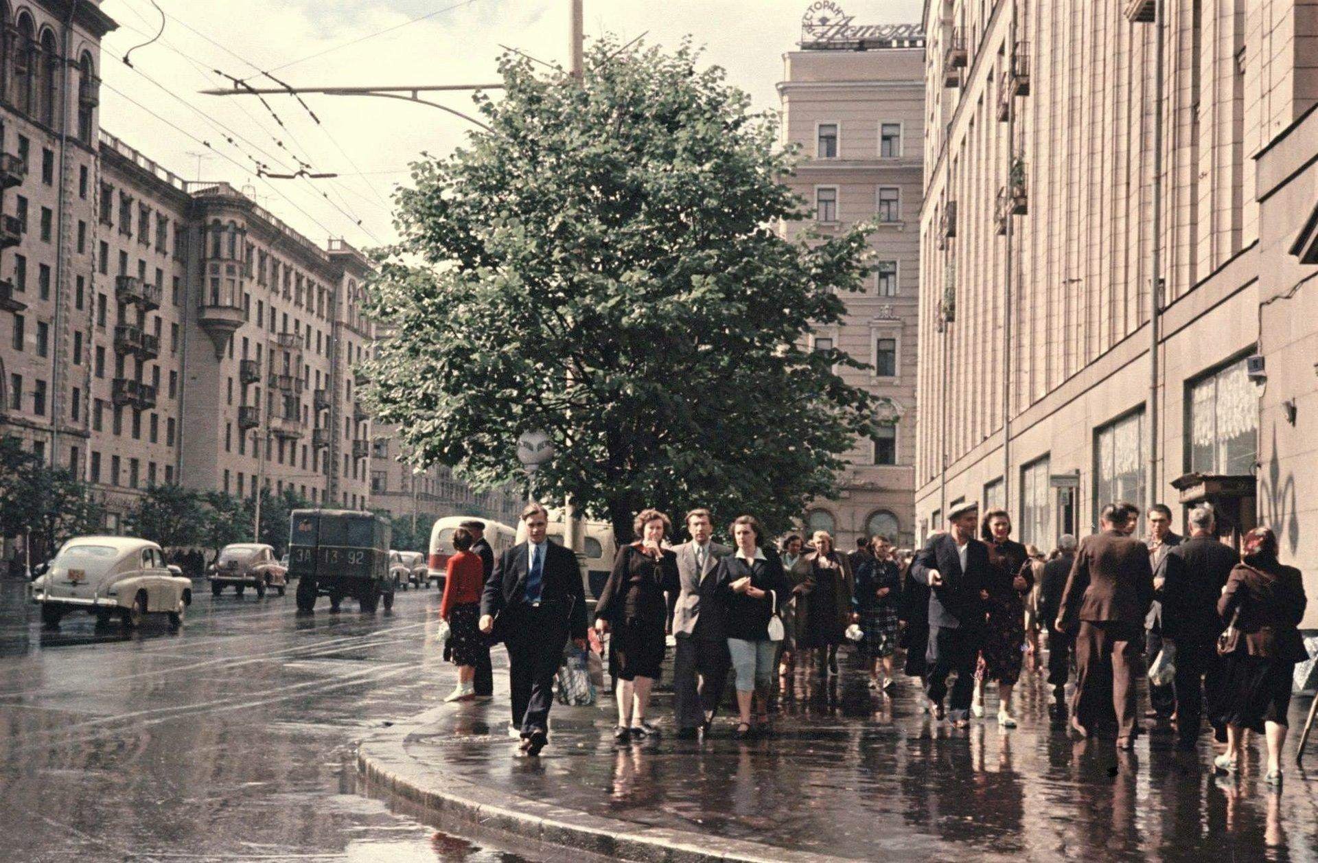 Улица Горького 60-х в Москве
