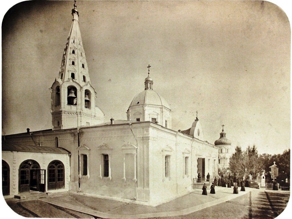 Храм на воздвиженке