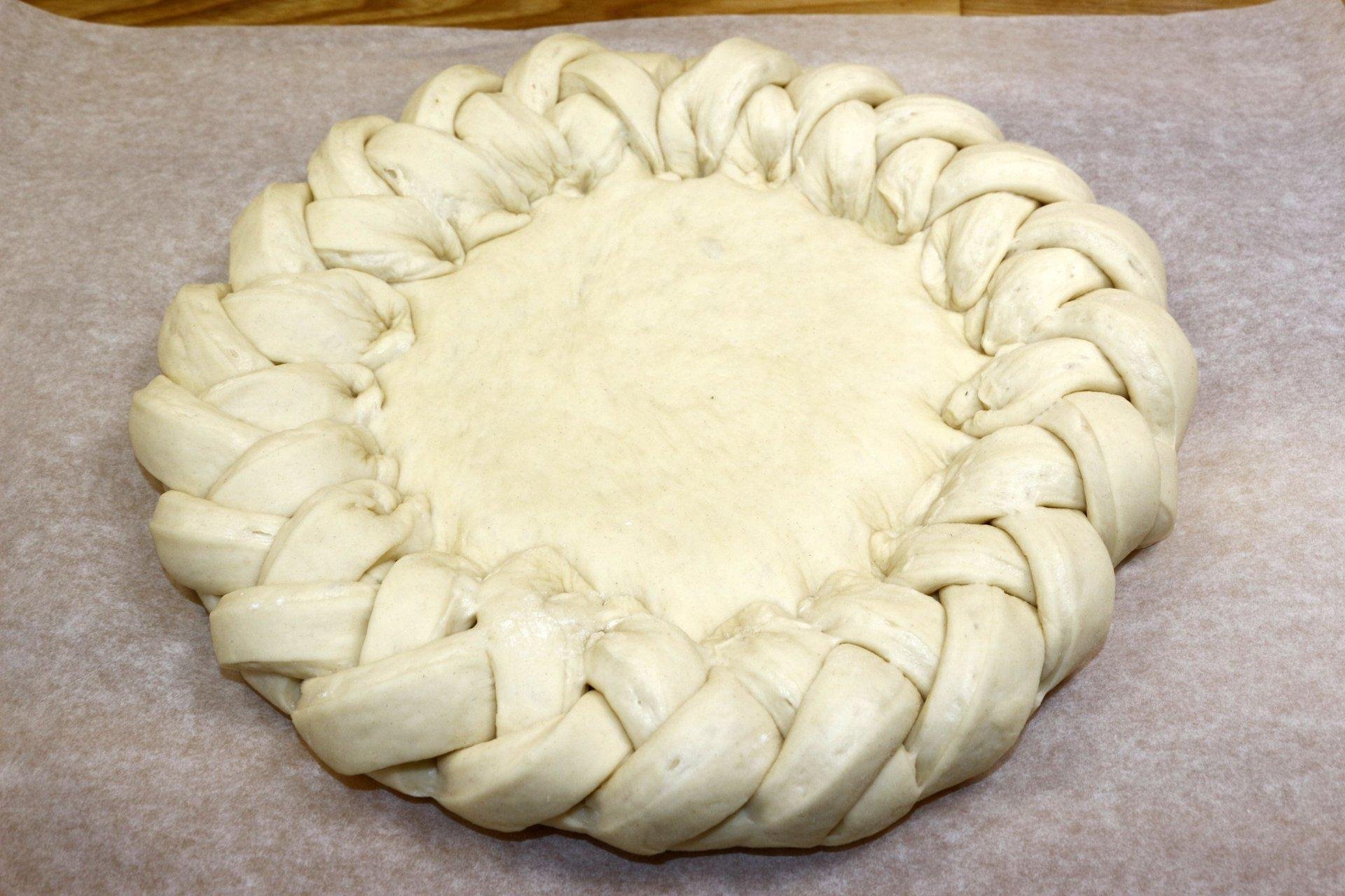Украшение пирогов косичкой