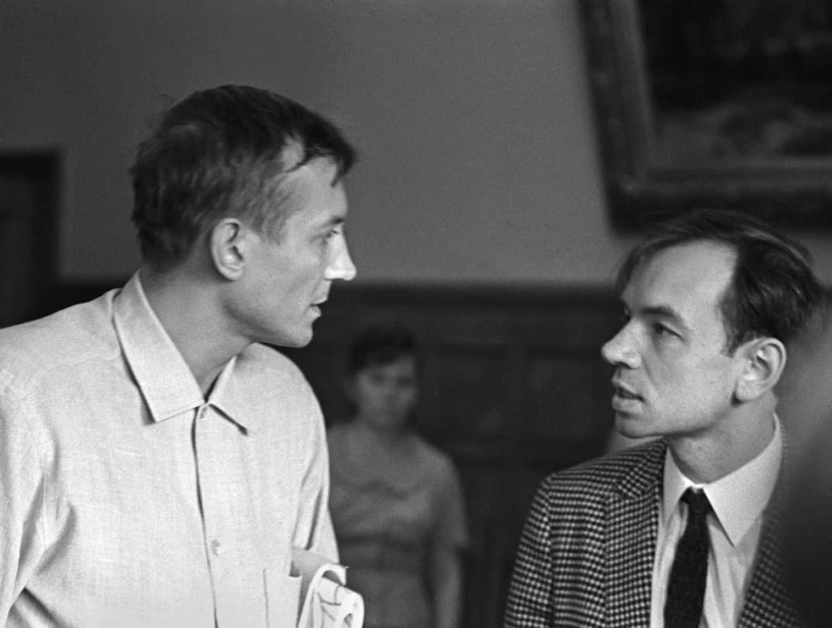 Евтушенко рождественский. Переделкино вознесенский рождественский евтушенко. Евтушенко рождественский. Вознесенский ахмадулина евтушенко. Ахмадулина евтушенко вознесенский рождественский.