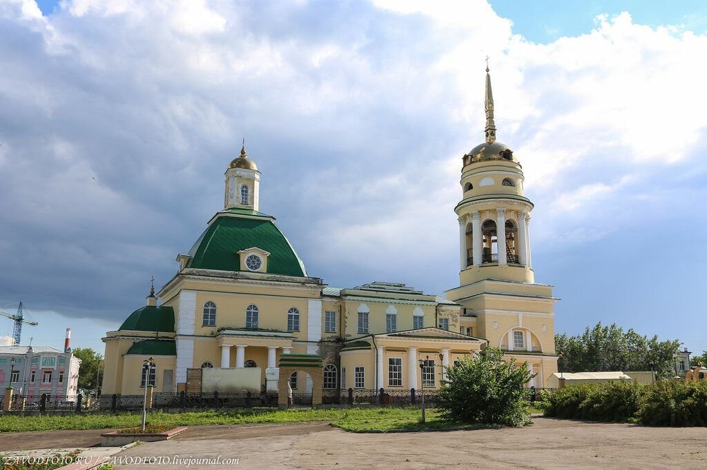 Каталог каменск уральского. Краеведческий музей Каменск-Уральский. Памятники архитектуры Каменска-Уральского. Здание управления Каменского чугунолитейного завода. Складские помещения Каменского чугунолитейного завода.