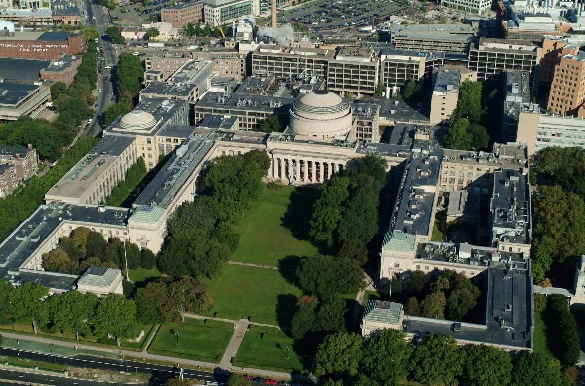 Массачусетский технологический университет фото