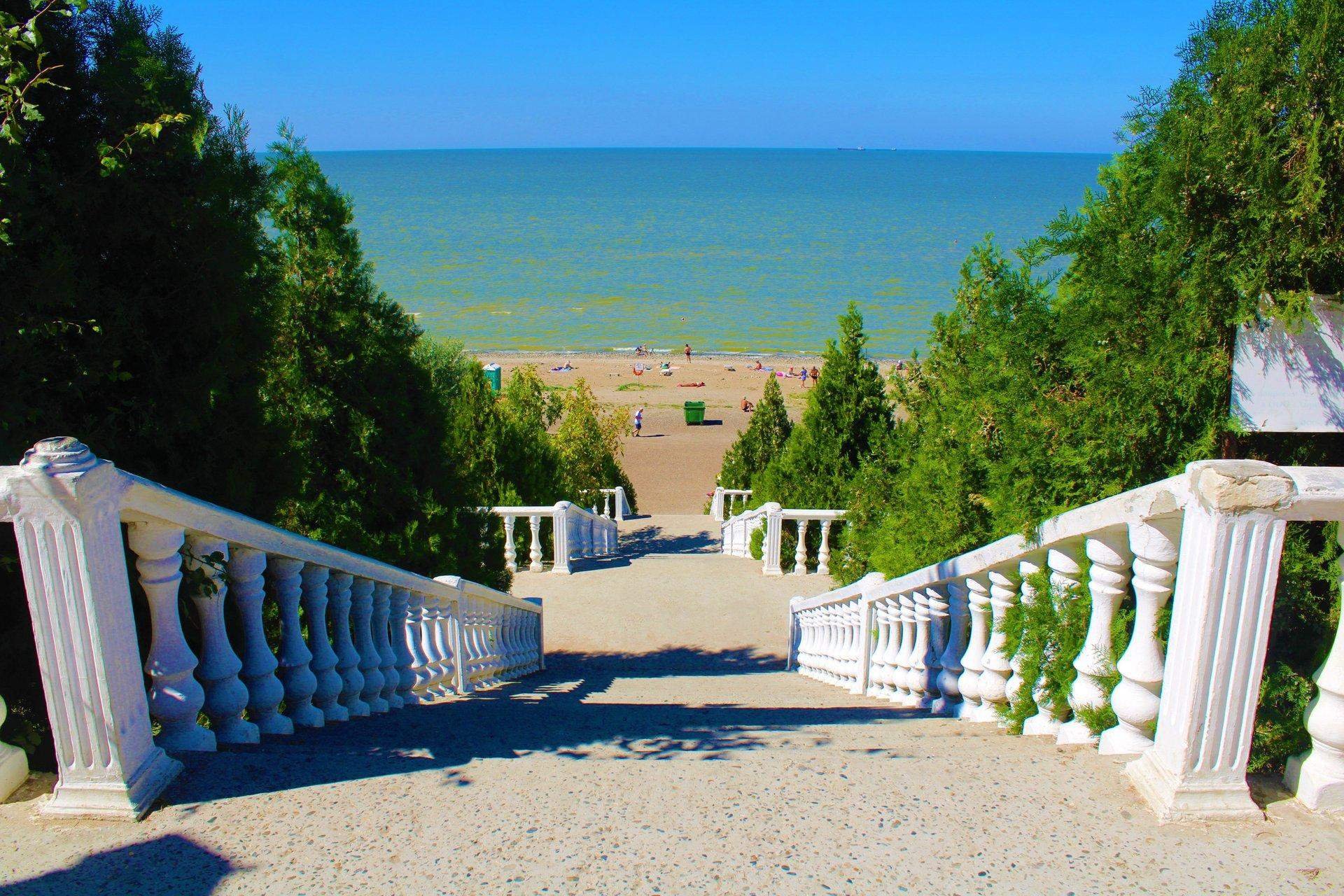 Приморская набережная Ейск