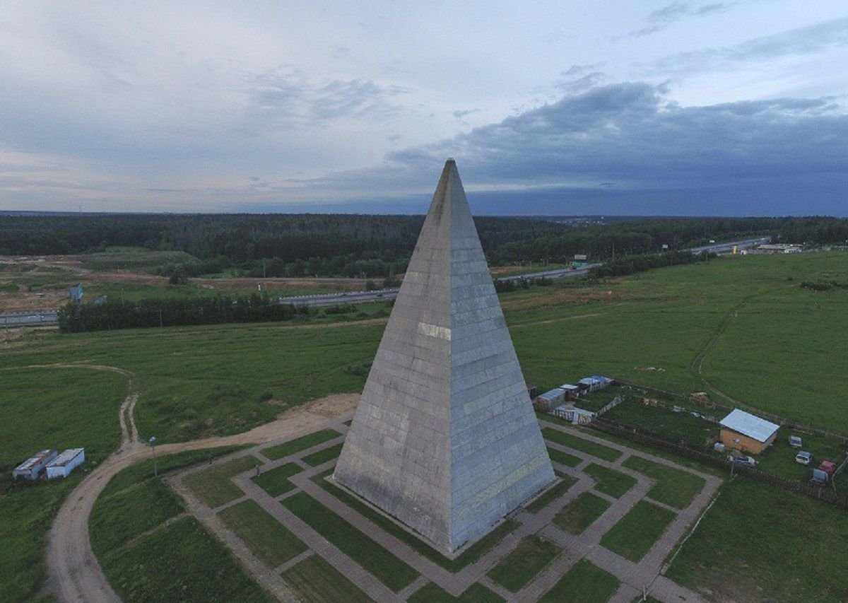 Пирамида в красноярске фото