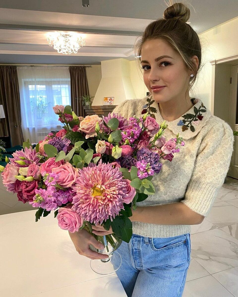 Анна Михайловская цветы