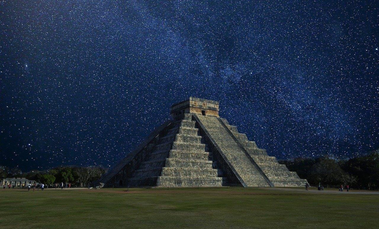 Пирамиды Чичен-ица в Мексике