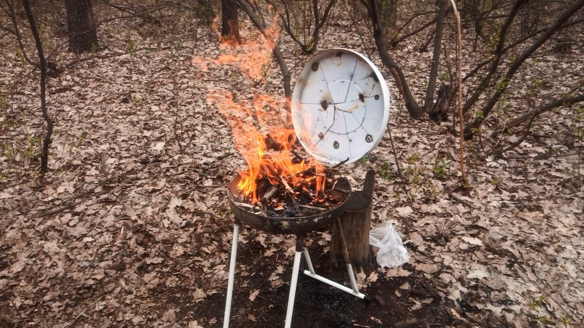 Мангал из бойлера фото