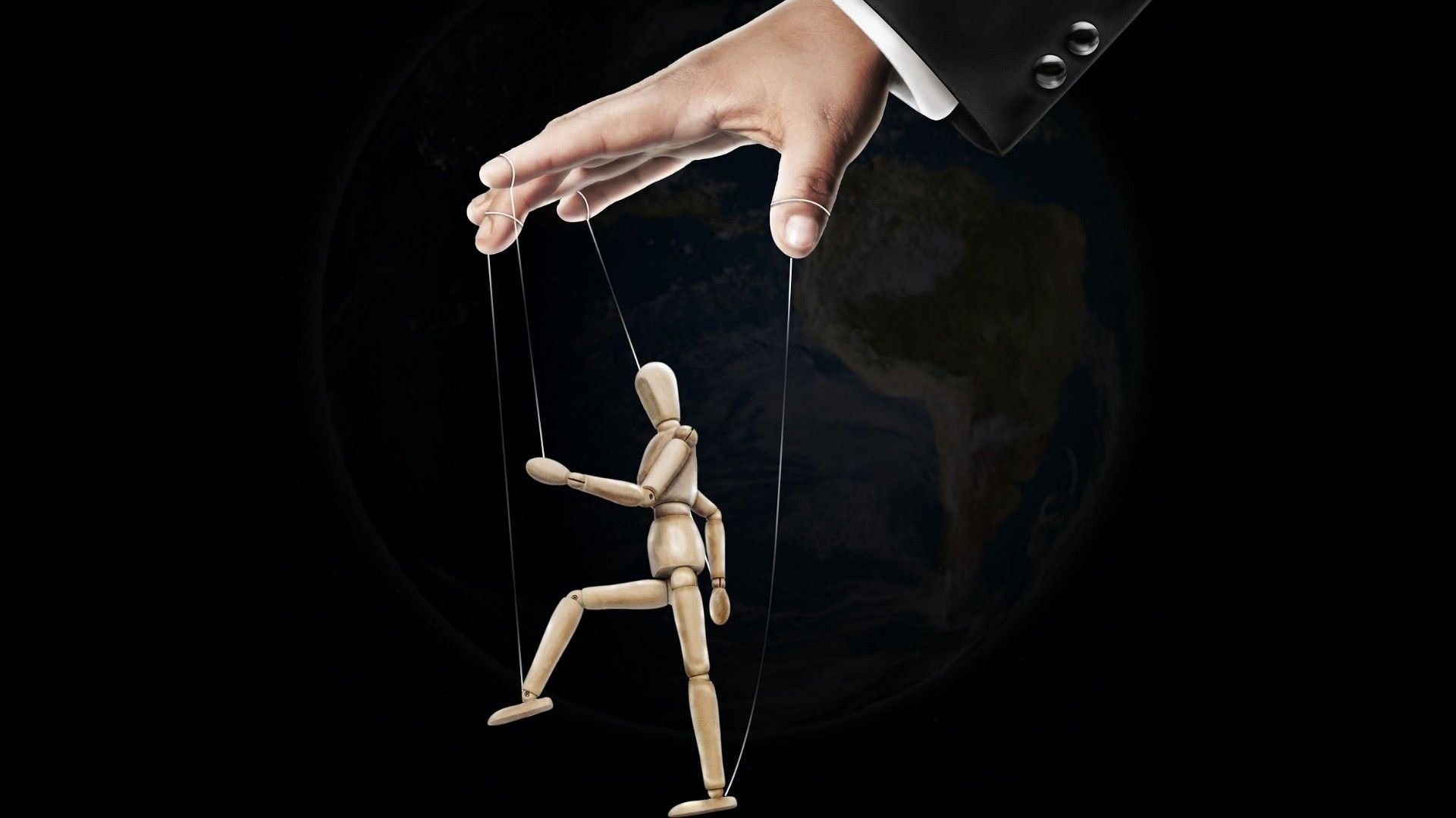 Кукловод сток. Театр кукол марионеток. Повелитель марионеток аниме. Руки кукловода. Рука с марионеткой.