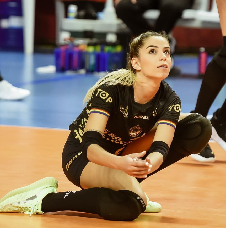 Алина Алвес