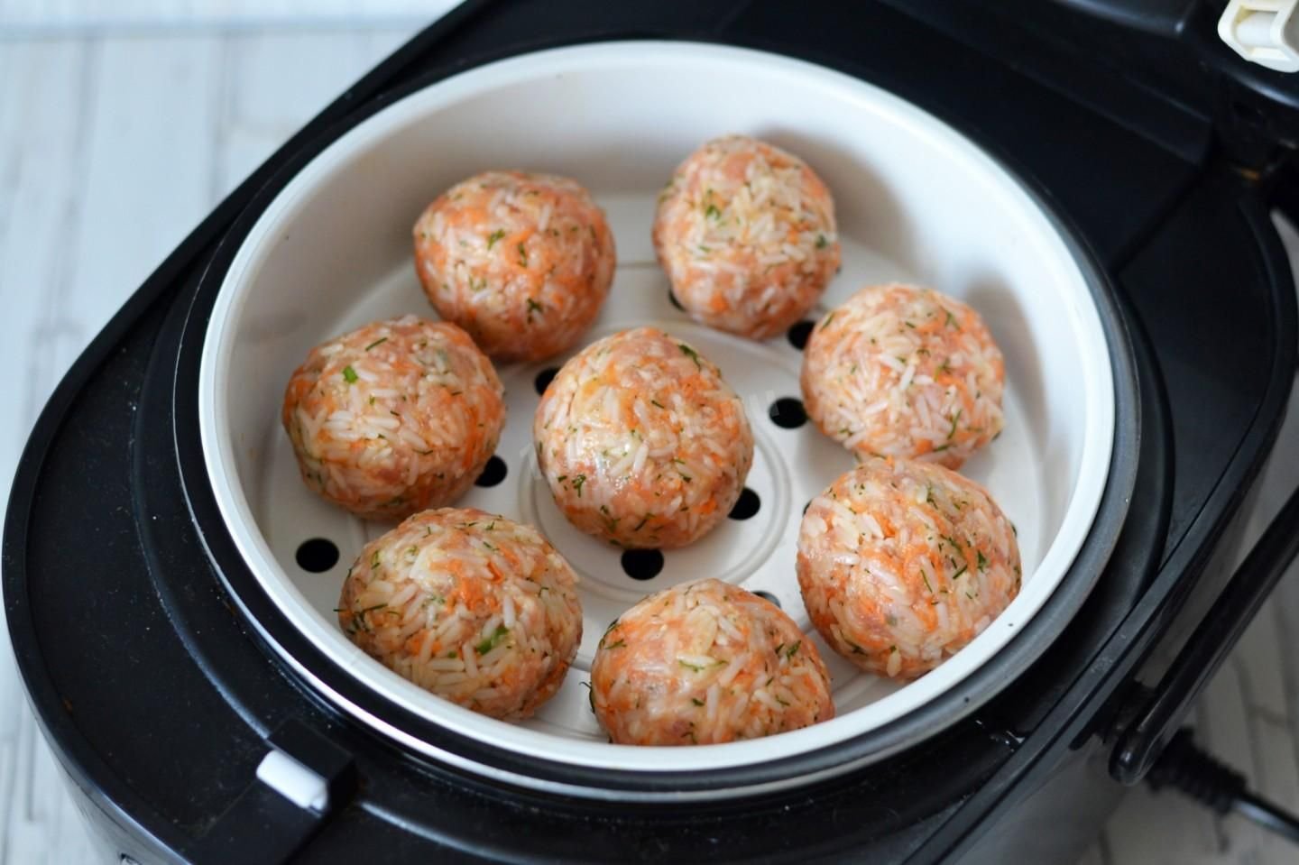 диетические тефтели из рыбы. тефтели в мультиварке рецепт на пар. фрикадельки на пару в мультиварке. тефтели в мультиварке с подливкой. тефтели на пару в мультиварке.