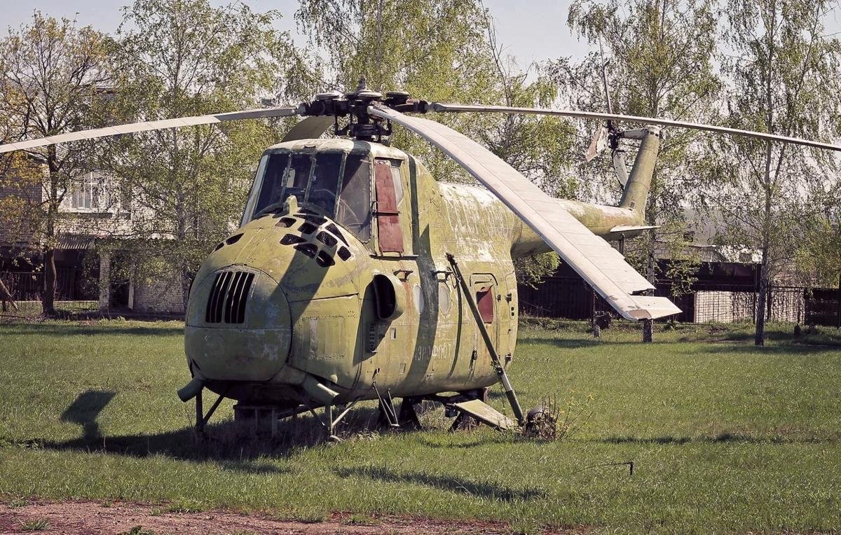 Первый советский вертолет. Ми4 вертолет Пугачев. Ми-4 вертолёт. Ми-4 вертолёт вертолёты СССР. Ми-4 Аэрофлот.