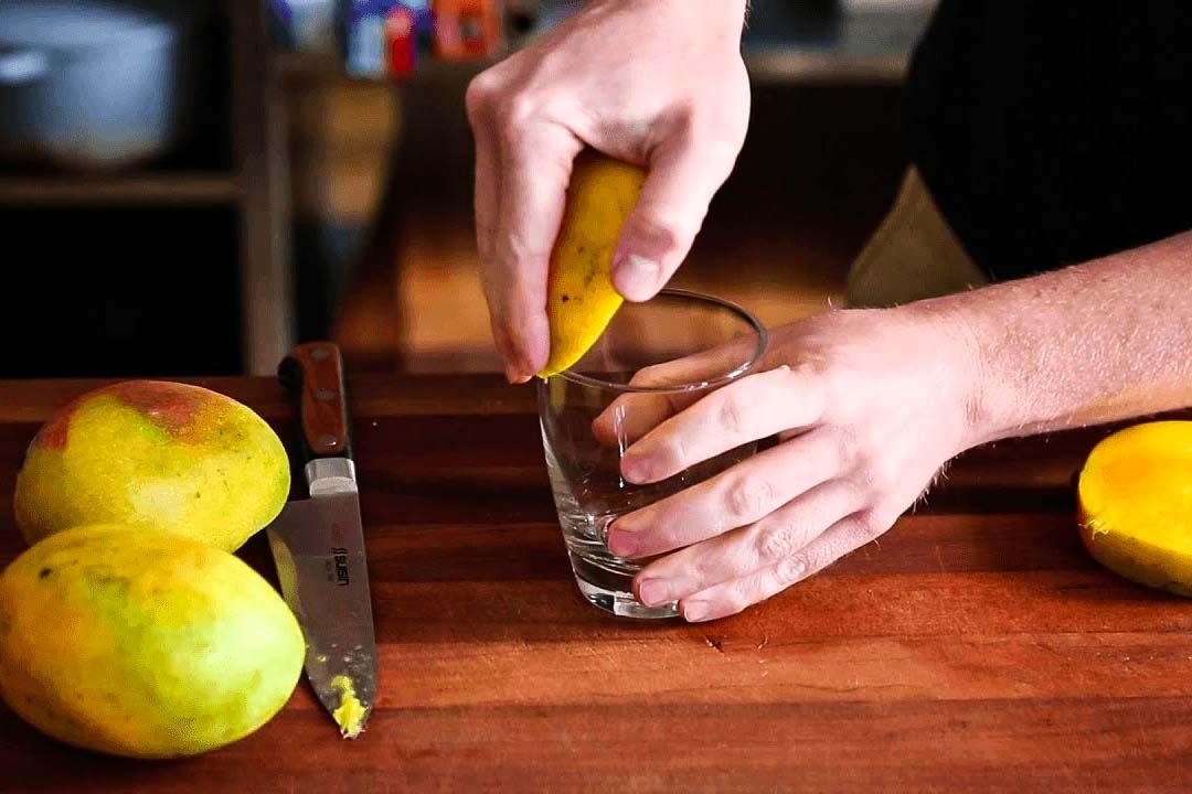 Cómo pelar un mango