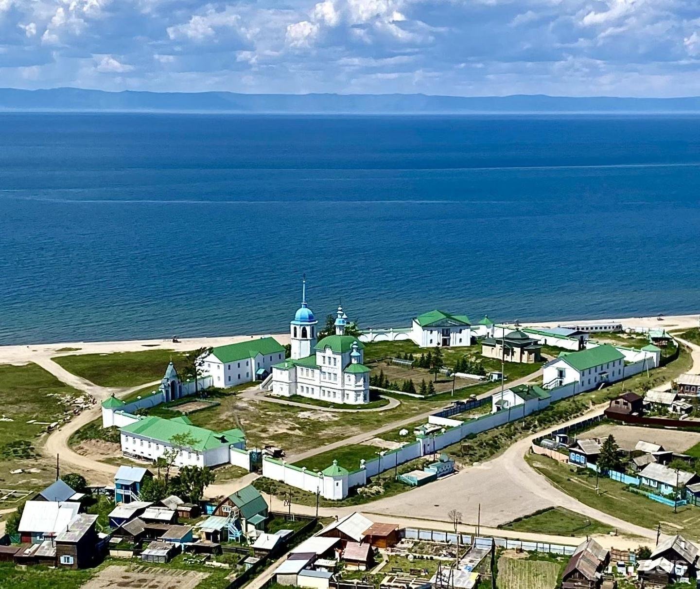 Погода троицкое бурятия. Посольский Спасо-Преображенский монастырь Бурятия. Посольский монастырь на Байкале.