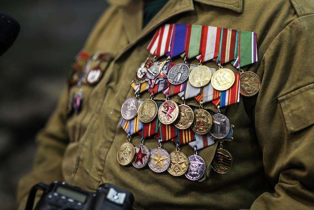 пенсионный возраст для участников боевых действий в афганистане. льготы ветеранам боевых действий афганистана. льготы ветеранам боевых действий. афганские награды. выплаты ветеранам афганистана.