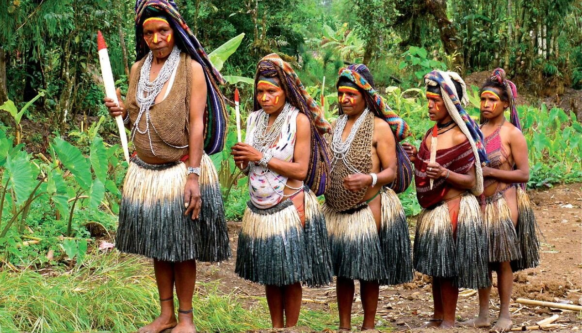 Племя моруака новая Гвинея